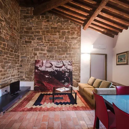 Location In Inviting Apartment Florence