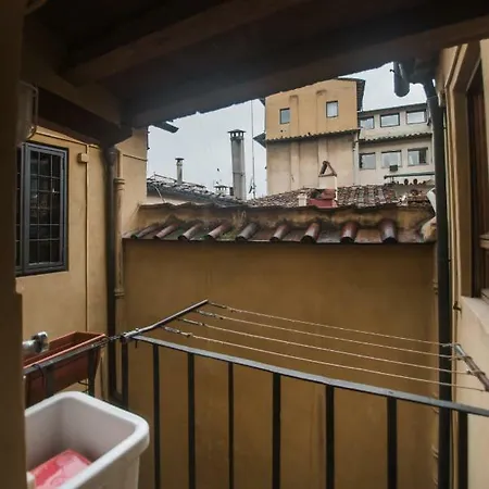 Location In Inviting * Florence